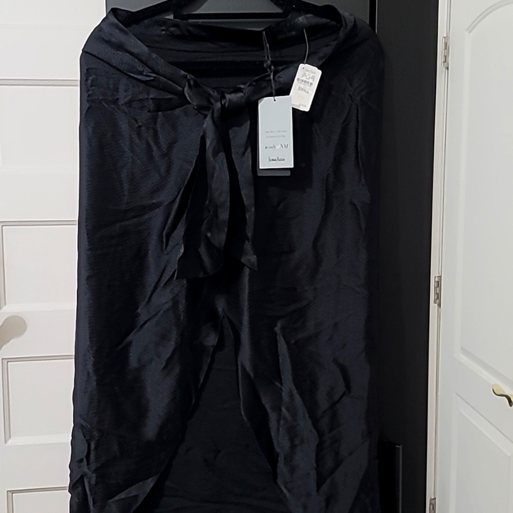 Kendall+Kylie For Neiman Marcus long skirt (size Small